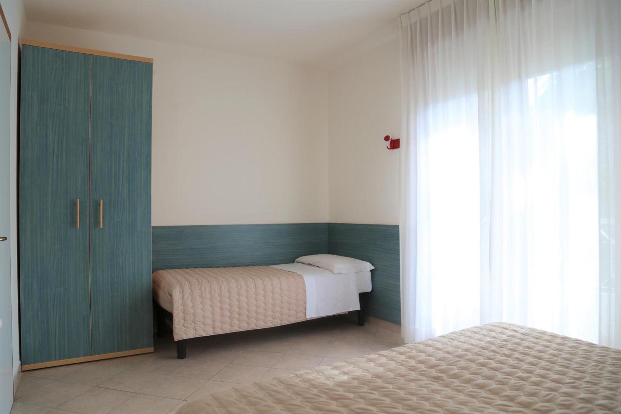 Villaggio Mare Blu Бибионе Екстериор снимка