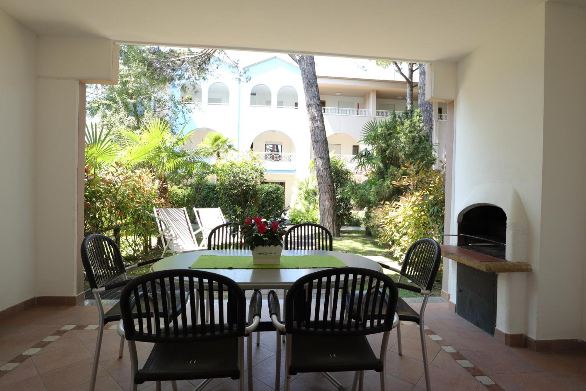 Villaggio Mare Blu Бибионе Екстериор снимка